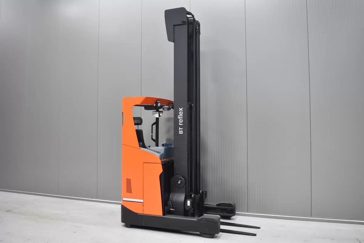 Xe nâng điện Reach Truck 1.6 tấn Toyota RRE160HR