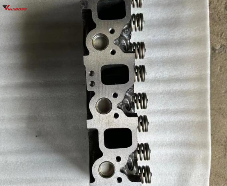  Đầu xi lanh Toyota Model: 1DZ-2