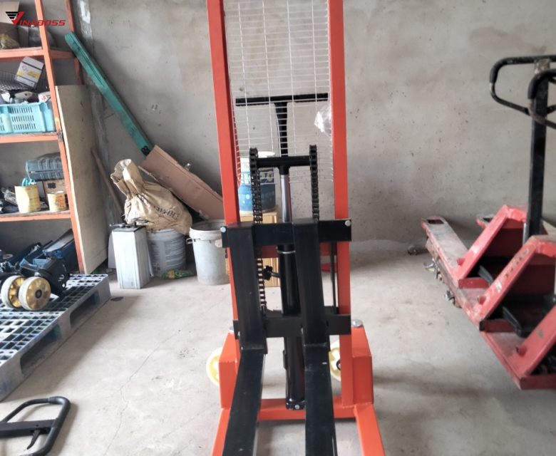Xe nâng tay cao 500 kg nâng cao 1,2m. Model A0.5/12