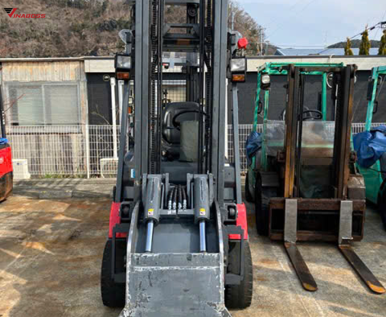 Xe Nâng Điện Kẹp Tròn Ngồi Lái NICHIYU FB18PN