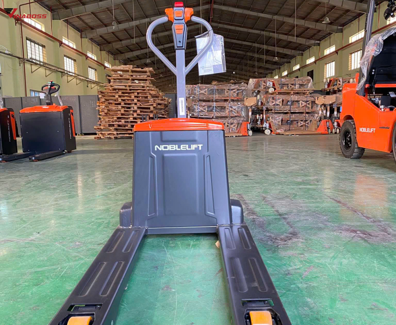 XE NÂNG ĐIỆN THẤP PWB15/20 NOBLELIFT