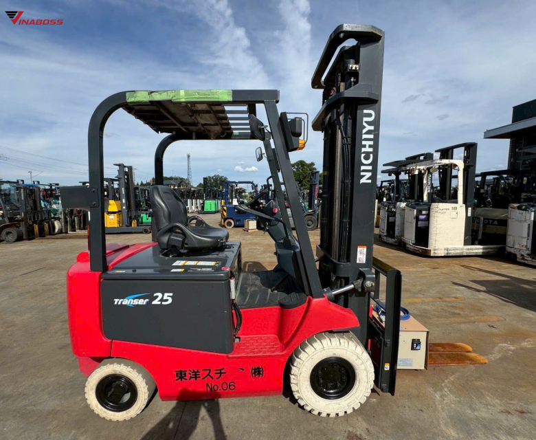 Xe Nâng Điện Ngồi Lái NICHIYU FB25PN-77C-400SE