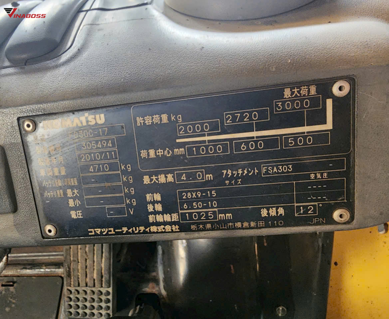 Xe Nâng dầu Komatsu Model FD30-17
