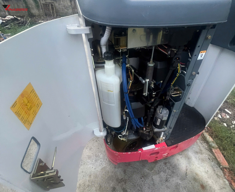 Xe nâng điện đứng lái 900kg NICHIYU FBRM9-75-300PBL 