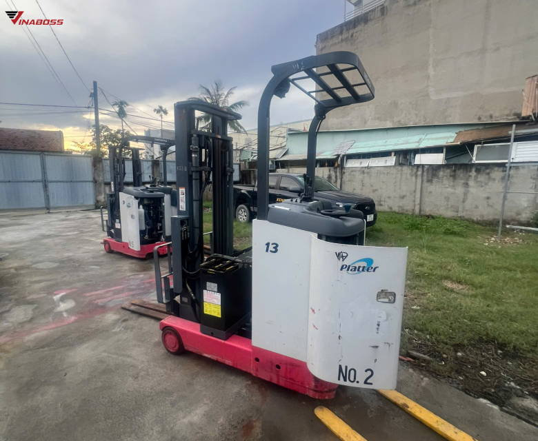Xe Nâng Điện Đứng Lái 1.300kg NICHIYU FBRM13-75-300