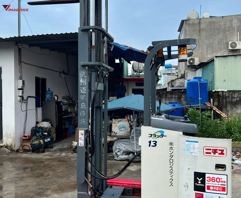 Xe Nâng Điện Đứng Lái 1.300kg NICHIYU FBRMW13-75B-600