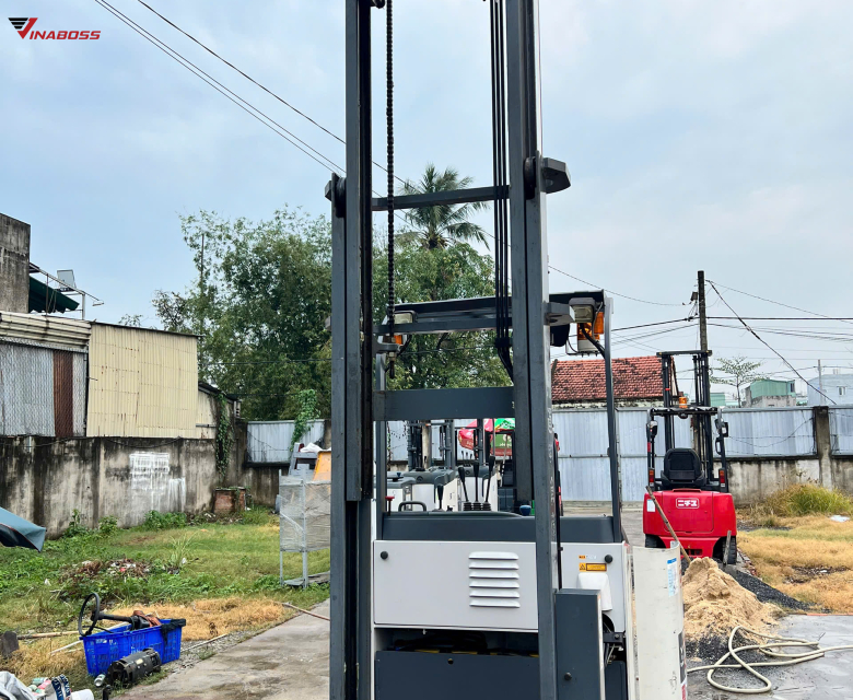 Xe Nâng Điện Đứng Lái 1.300kg NICHIYU FBRMW13-75B-600