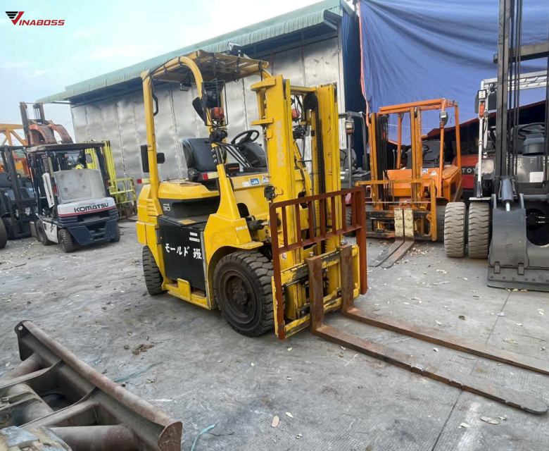 Xe Nâng Điện Ngồi Lái TOYOTA 8FB30